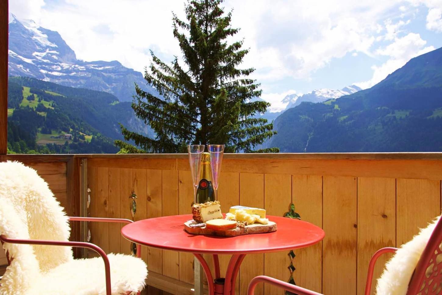 Holiday Flat #1, Chalet Aberot, Wengen, Switzerland ภายนอก รูปภาพ